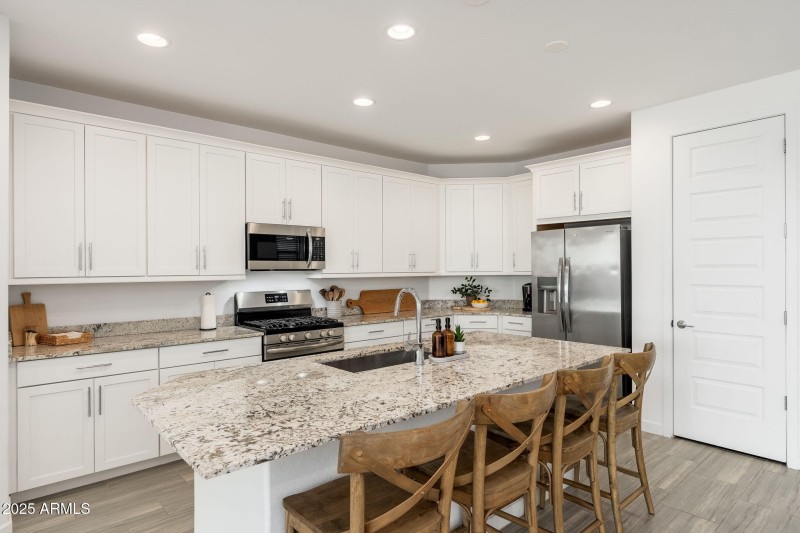 2179 W Burnside Trl - 05