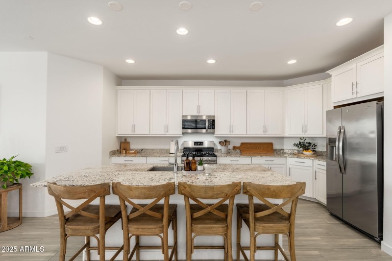 2179 W Burnside Trl - 06