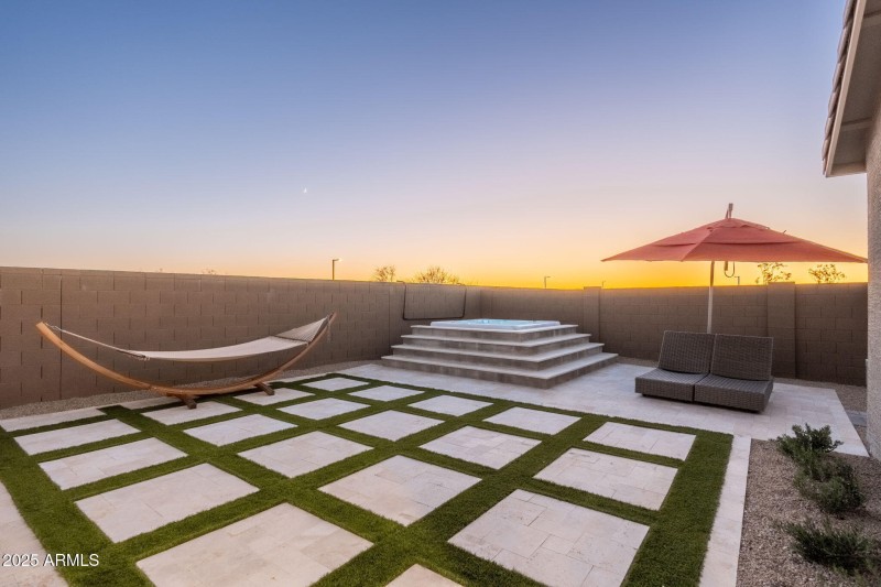 2179 W Burnside Trl - 56