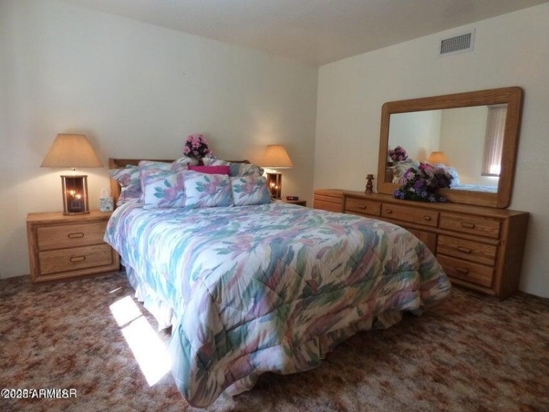 20250909062351611855000000-o