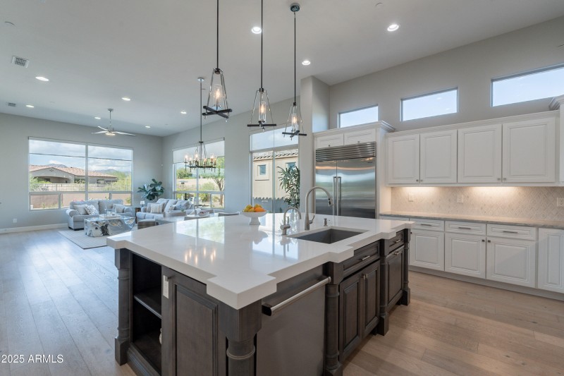 Modern Elegance with Natural Light