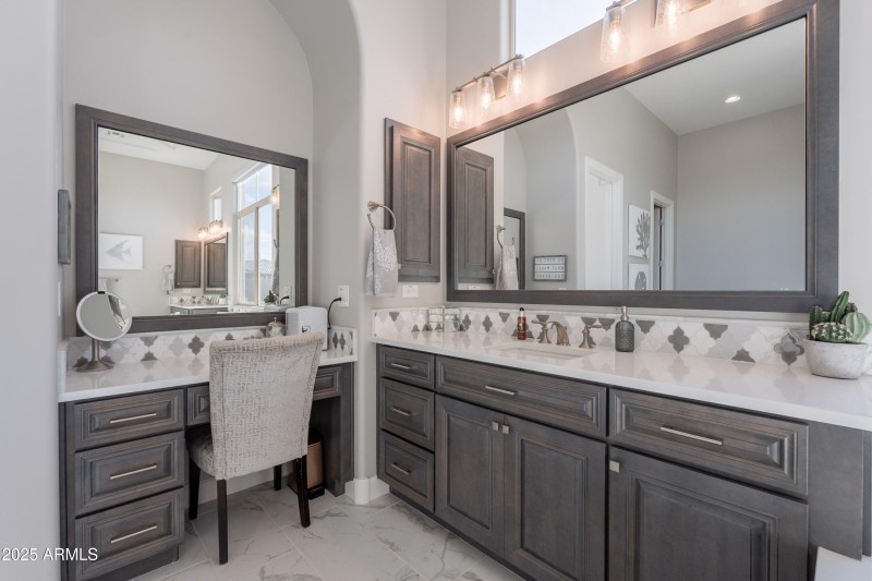 Elegant Dual Vanity Master Bathroom