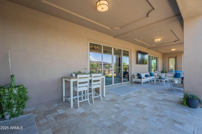 Elegant Alfresco Space