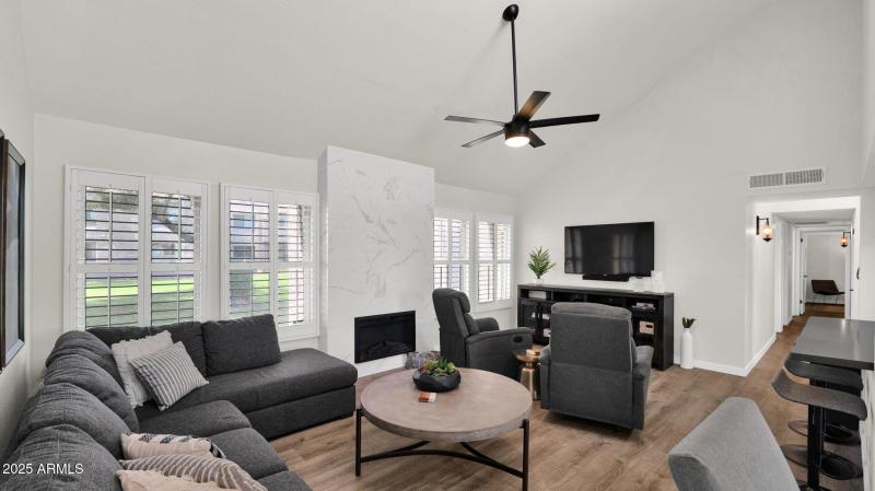 9-web-or-mls-P1175781_