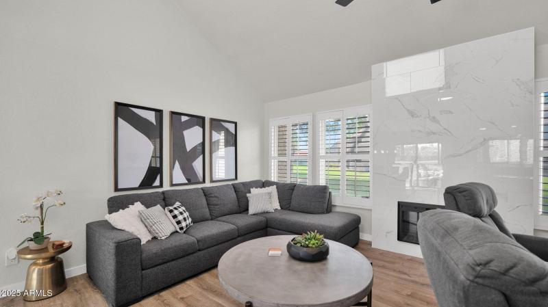 10-web-or-mls-P1175795