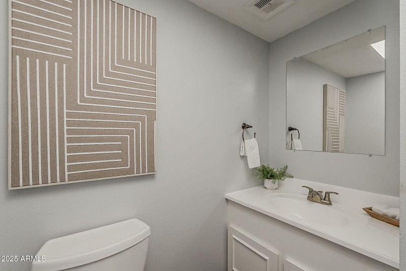 Downstairs half-bath