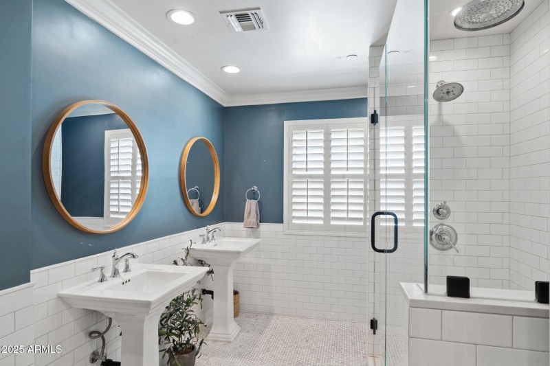 Bathroom w Dual Vanities