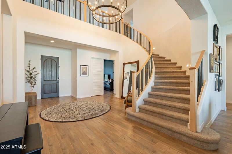 8-web-or-mls-Stroobe-8