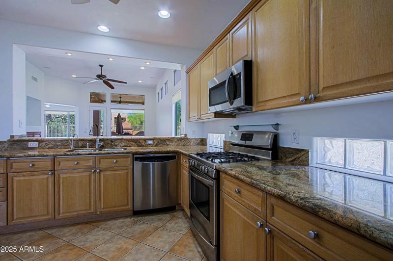 Kitchen 6
