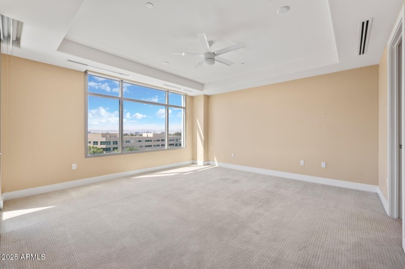 2211 E Camelback Rd - 299