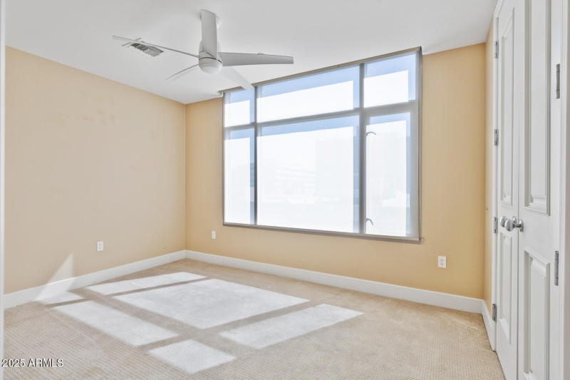 2211 E Camelback Rd - 280