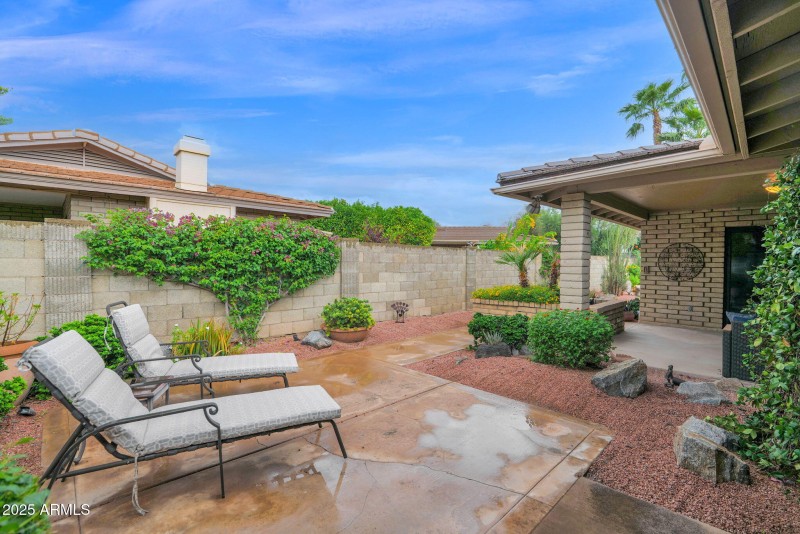 Rainy day Primary bed Patio pic