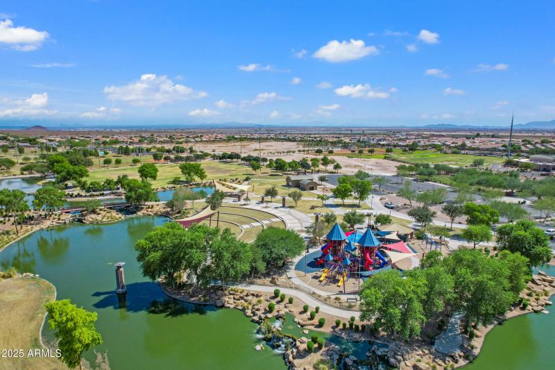 6703 W Springfield Wy-52