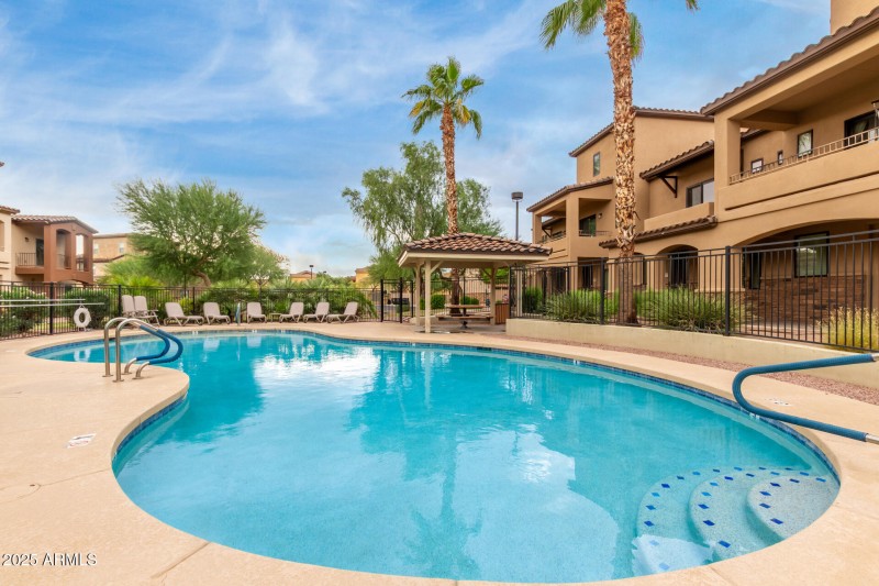 2821 S SKYLINE DR 107