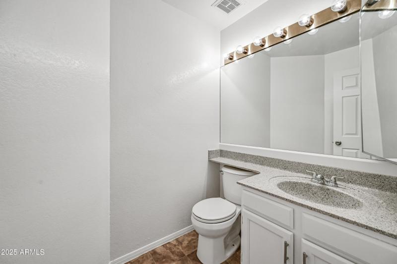 16-1331WBR219-ocupix