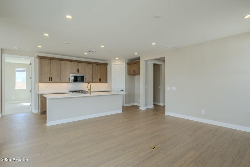 Kitchen W Island Seating