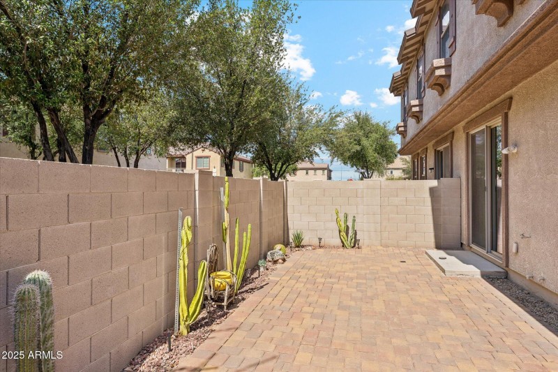 Upgraded paverstones