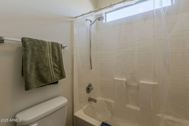 27-web-or-mls-6th Ave-27