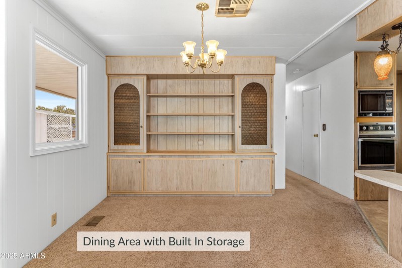 Dining & Built in Hutch