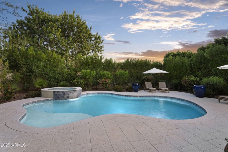 Removable fencing for the pool