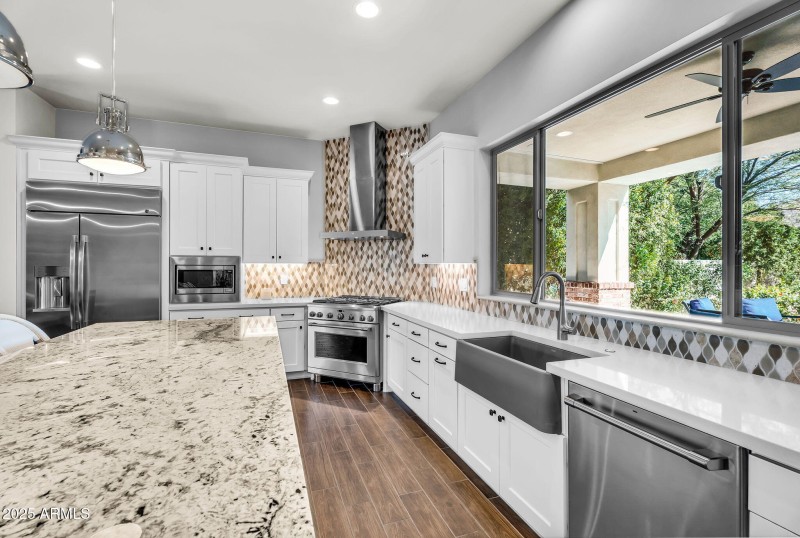 HUGE window over the sink