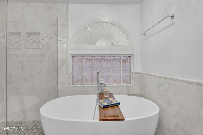 37-web-or-mls-Indigo Bay-33