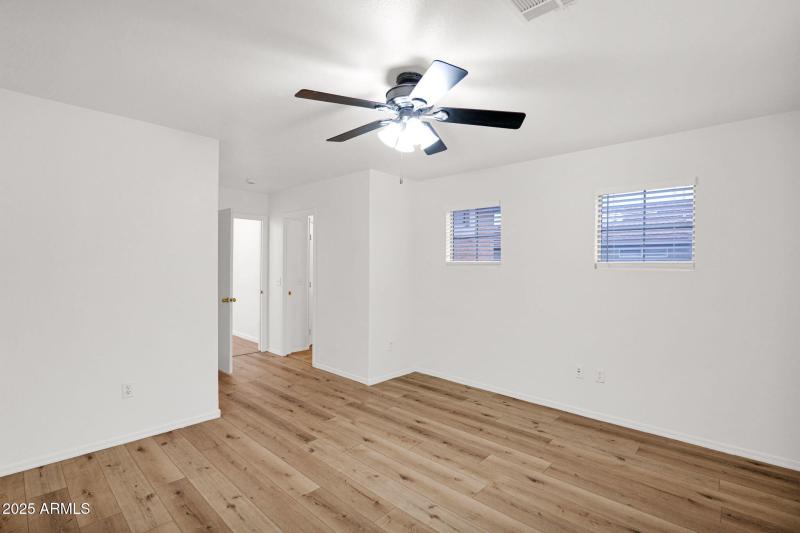 10-web-or-mls-P1314430