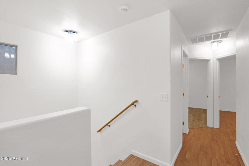 11-web-or-mls-P1314432