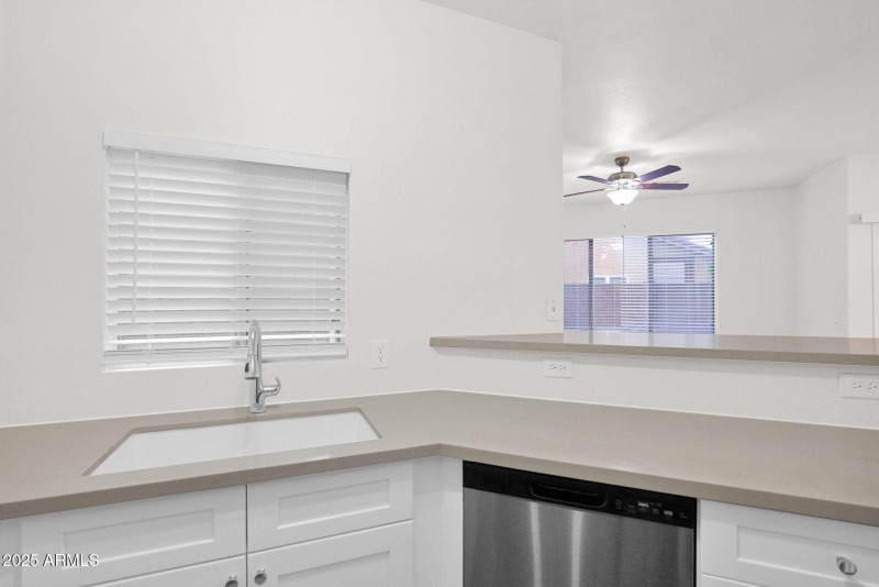 25-web-or-mls-P1314446