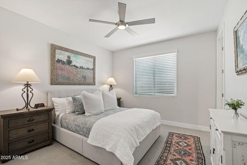 16-web-or-mls-W Fairmount Ave-S2809-015