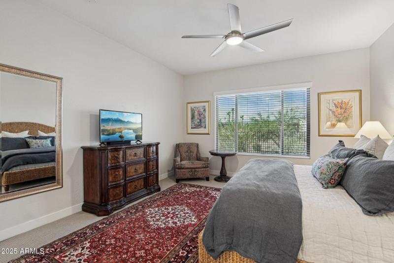 24-web-or-mls-W Fairmount Ave-S2809-023