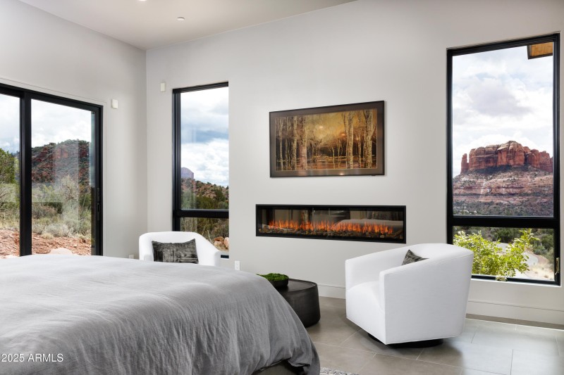 109 Summit Way Master Bedroom 2