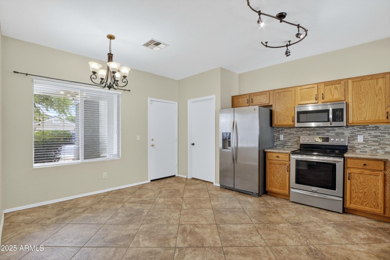 16_016_051_a4m_pershing