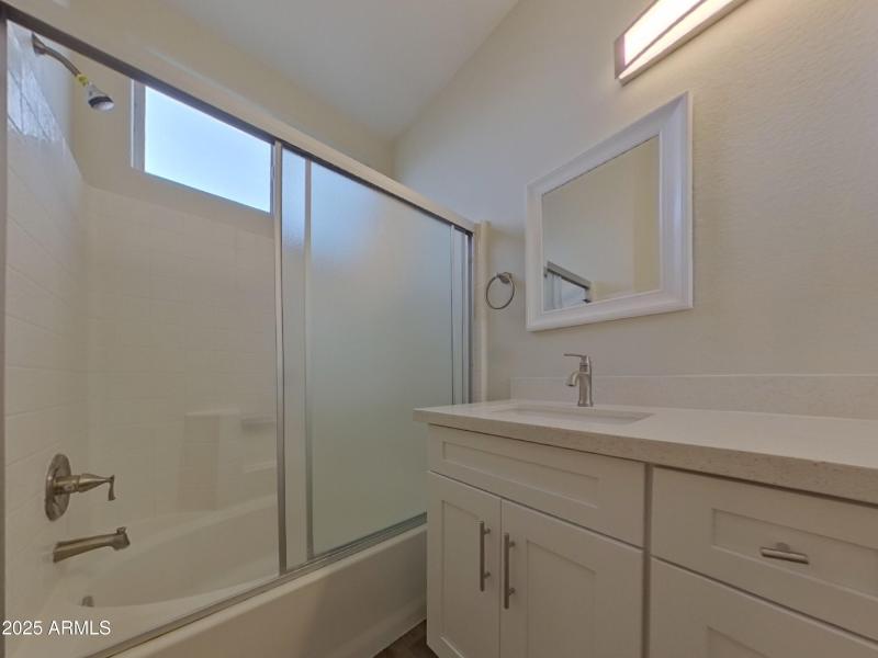 8_pc_AxxBU1ruci_3lQ0inS3zg_layout_0