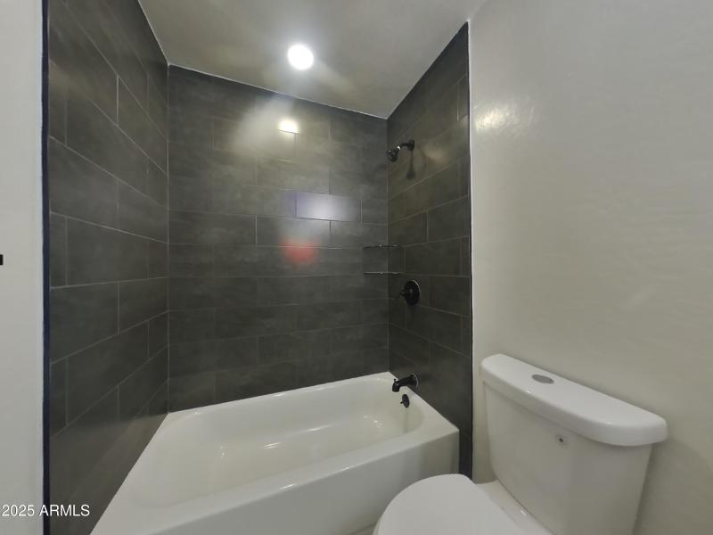 12_pc_MDkzFdxNBt_ko7wRl2wQR_layout_0