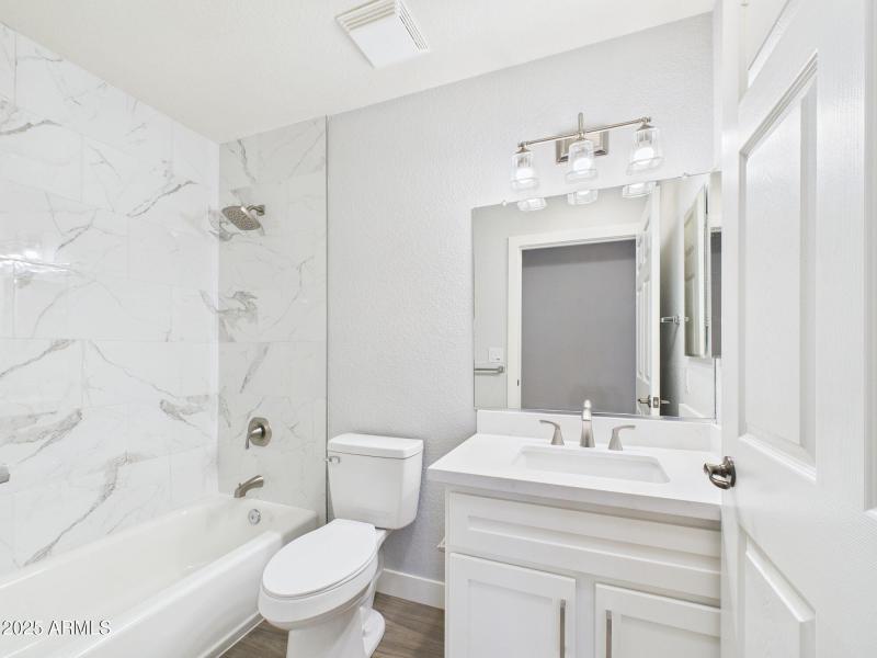 7-web-or-mls-CAM03379G0-PR0149-STILL006