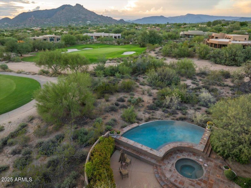 Back Yards ~ Golf Course