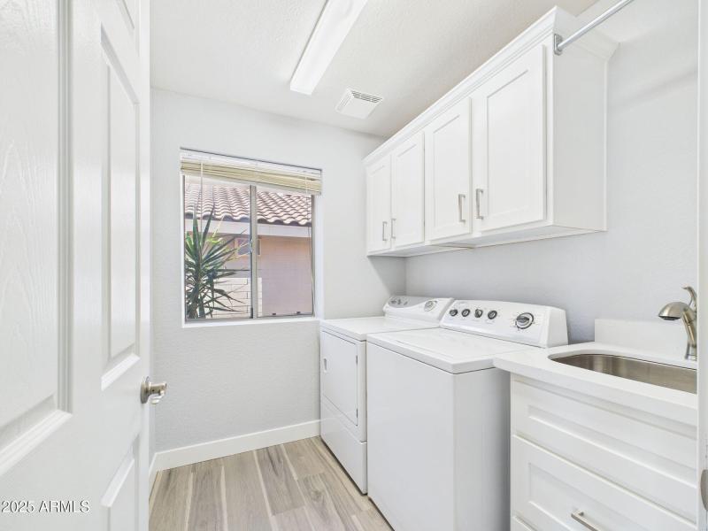 17-web-or-mls-CAM03379G0-PR0149-STILL015