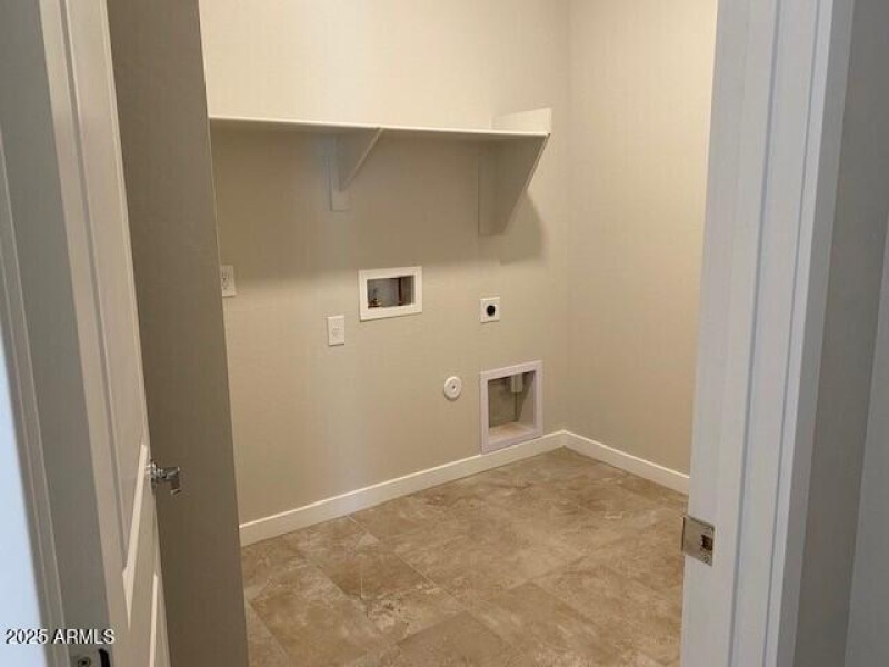 P20 Lot 67 Laundry Room