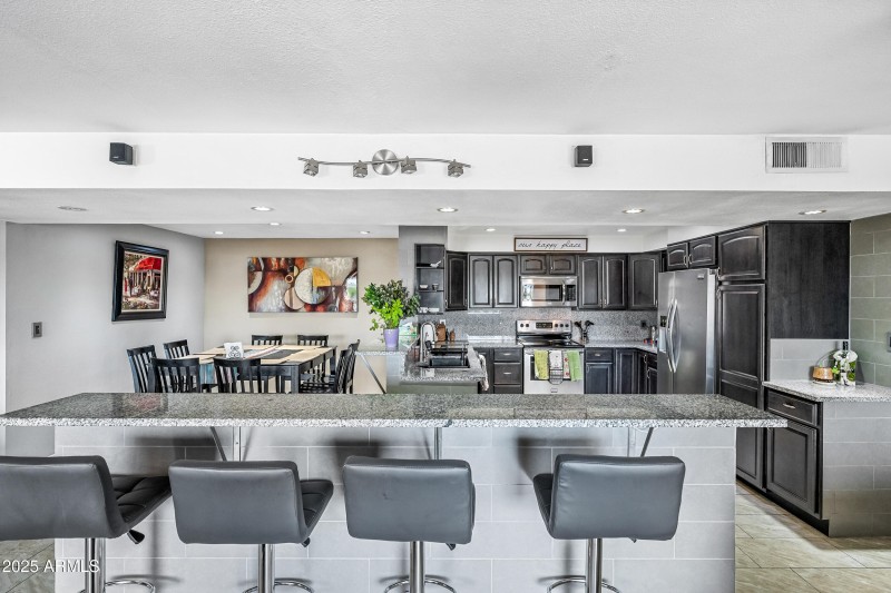 12-7940ECR411-ocupix