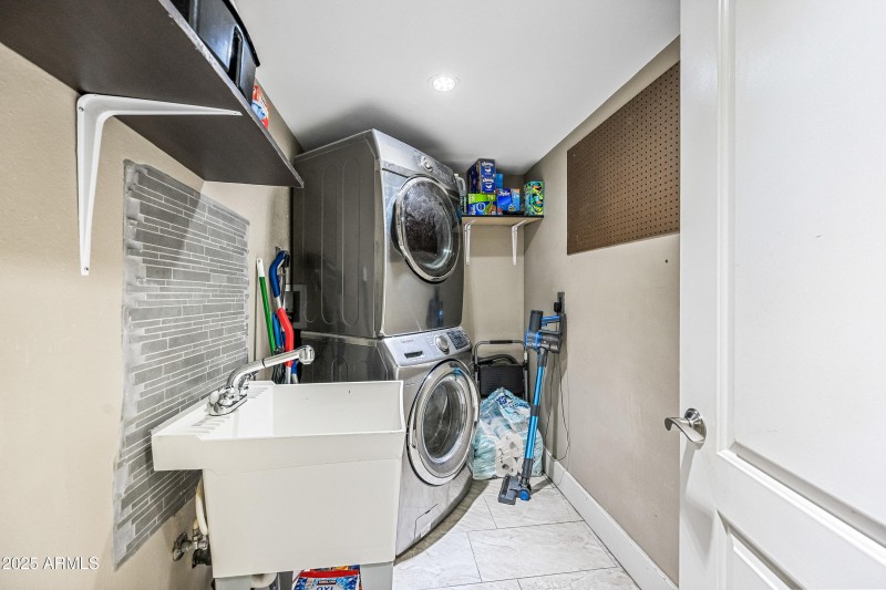 40-7940ECR411-ocupix