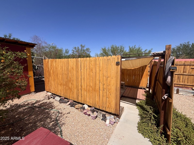 851 N washington Hot Tub enclosure