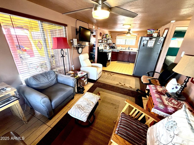 851 N washington Main Living area