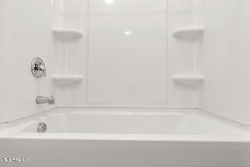 17-web-or-mls-17713-w-eva-st-lot-3-zanje