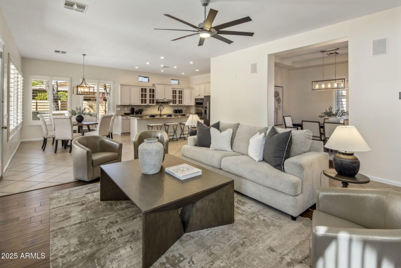 9-web-or-mls-D46A7191