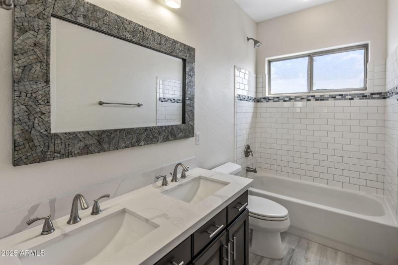 21-web-or-mls-D46A7263