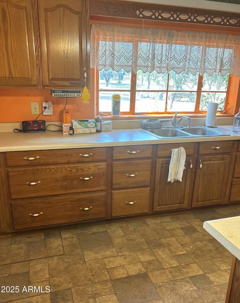 Kitch Sink West Wall