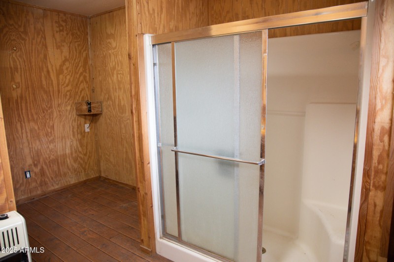 Bath His Shwr & Alcove