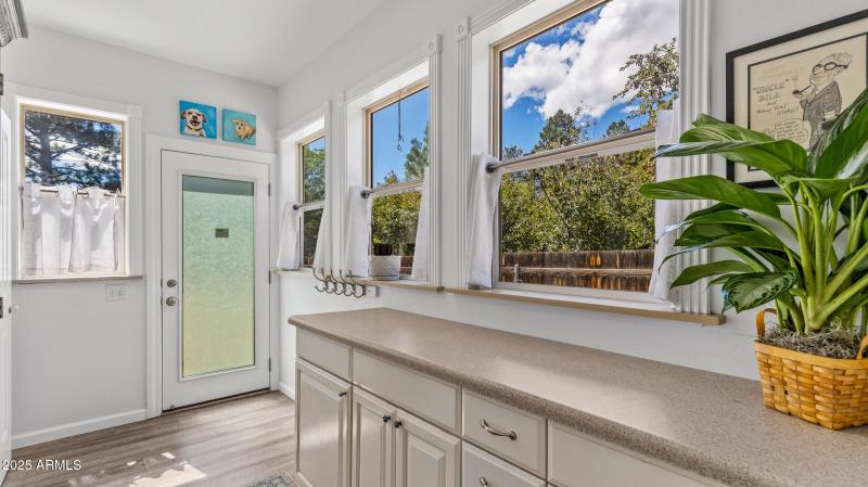 303 W Juniper Ave-58