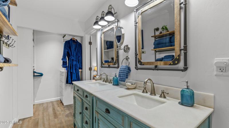 303 W Juniper Ave-87